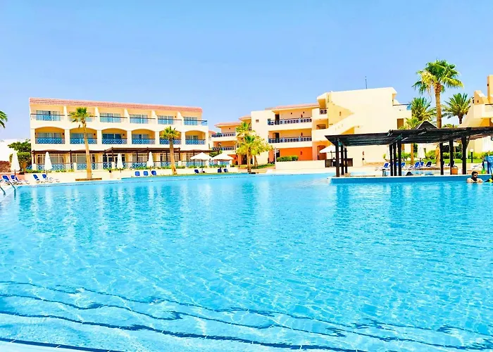 Ivy Cyrene Island Aqua Park Resort (Adults Only)